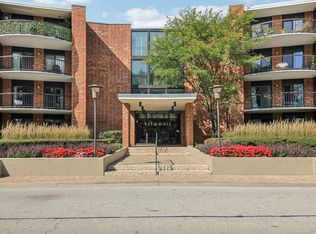 1405 E Central Rd UNIT 122C, Arlington Heights, IL 60005