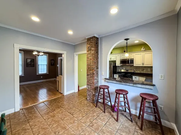 125 Poplar Street image 12 of 44