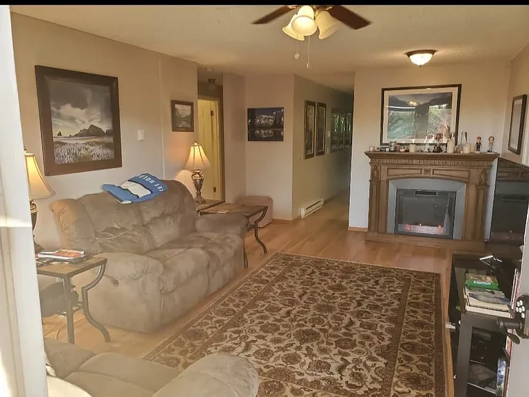 4050 W Lake Sammamish Pkwy NE #204 — Photo 4