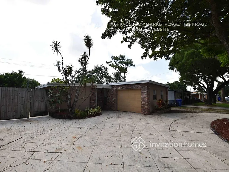 2751 N 66th Ave — Photo 12