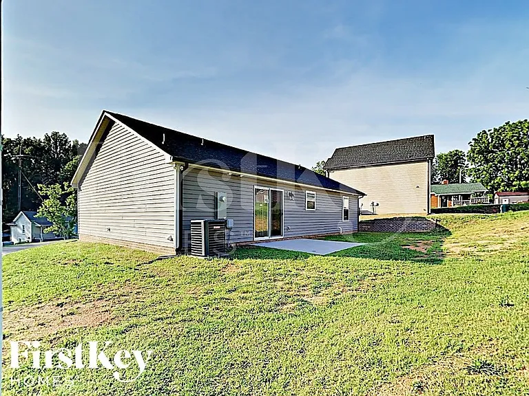 700 Margate Ave — Photo 15