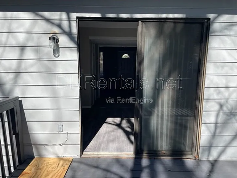1092 Dassow Ct — Photo 22