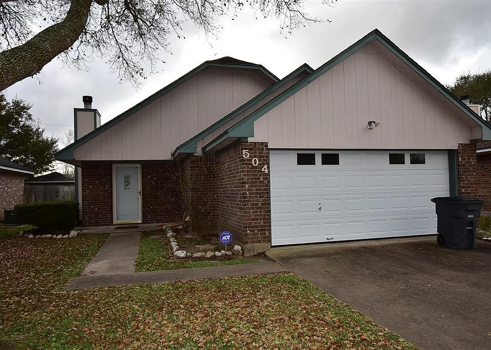 1st image of 504 Live Oak Ave