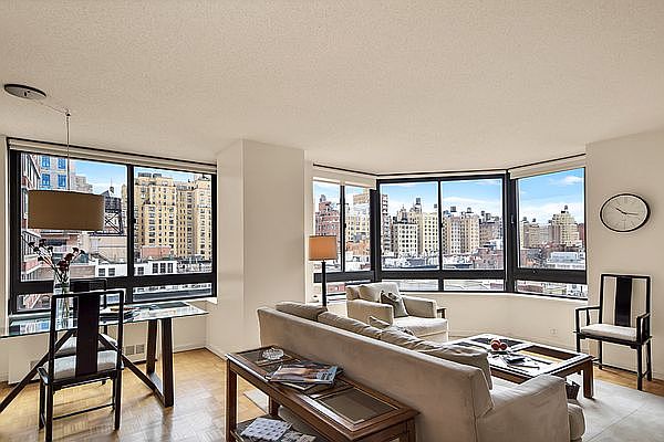 1st image of 225 W 83rd St APT 10Z