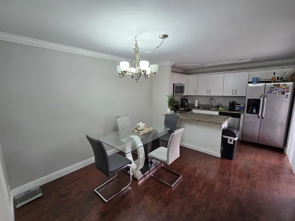 1560 Forest Lakes Cir APT B, West Palm Beach, FL 33406