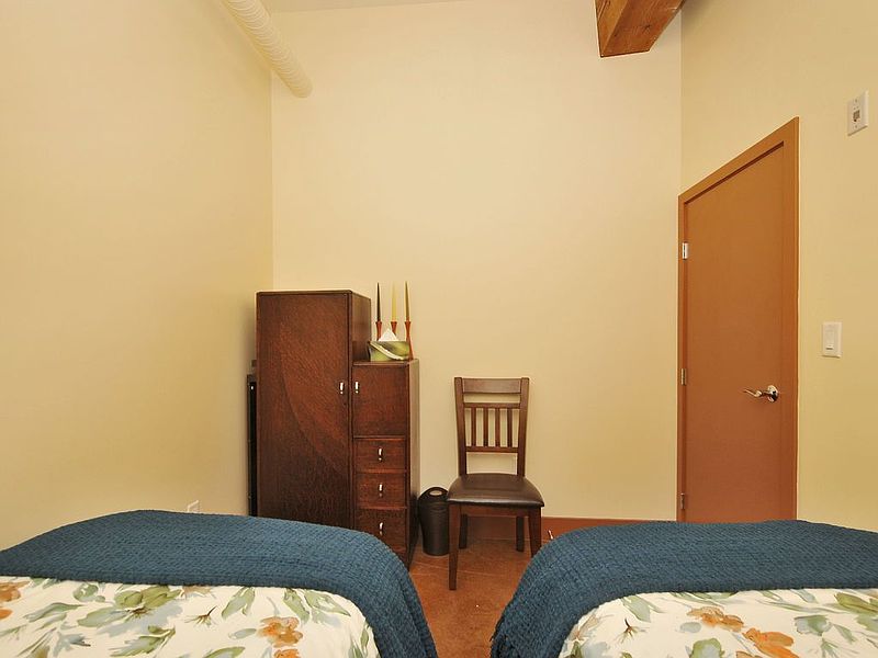 Victoria Apartment for rent - 2 Bedrooms — photo 14