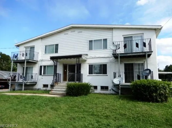 1685 Cromwell Dr, Akron, OH 44313