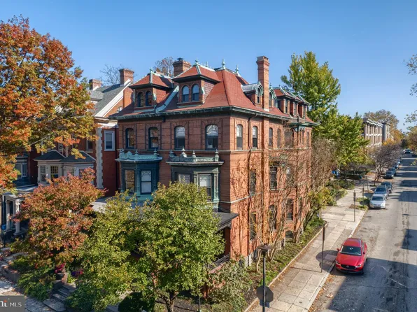 331 S 46th St, Philadelphia, PA 19143