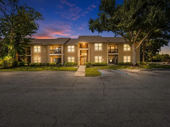 4057 Crockers Lake Blvd #17, Sarasota, FL 34238