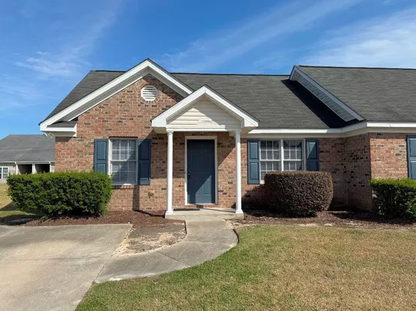 2205 A Brookville Dr, Greenville, NC 27834