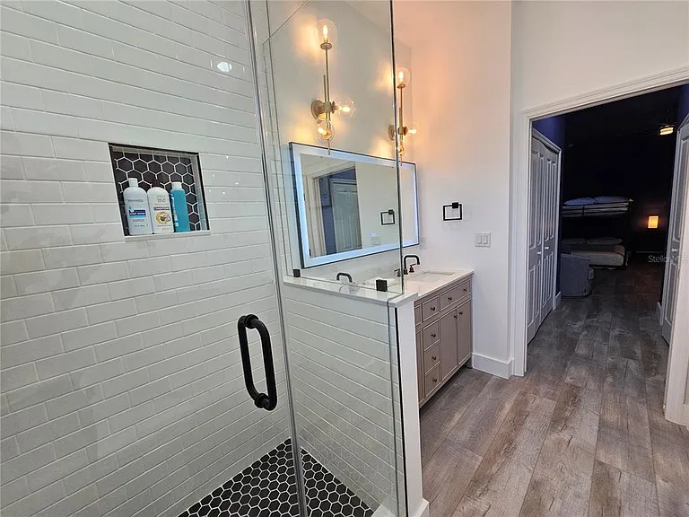 2075 Jewell Ave — Photo 36
