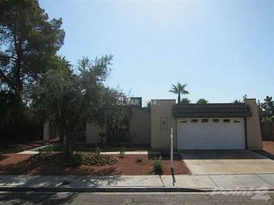 5026 Roswell St, Las Vegas, NV, 89120