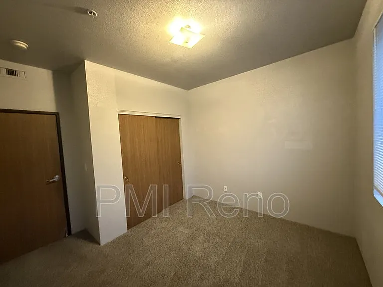 Big Horn Apartments — Photo 21