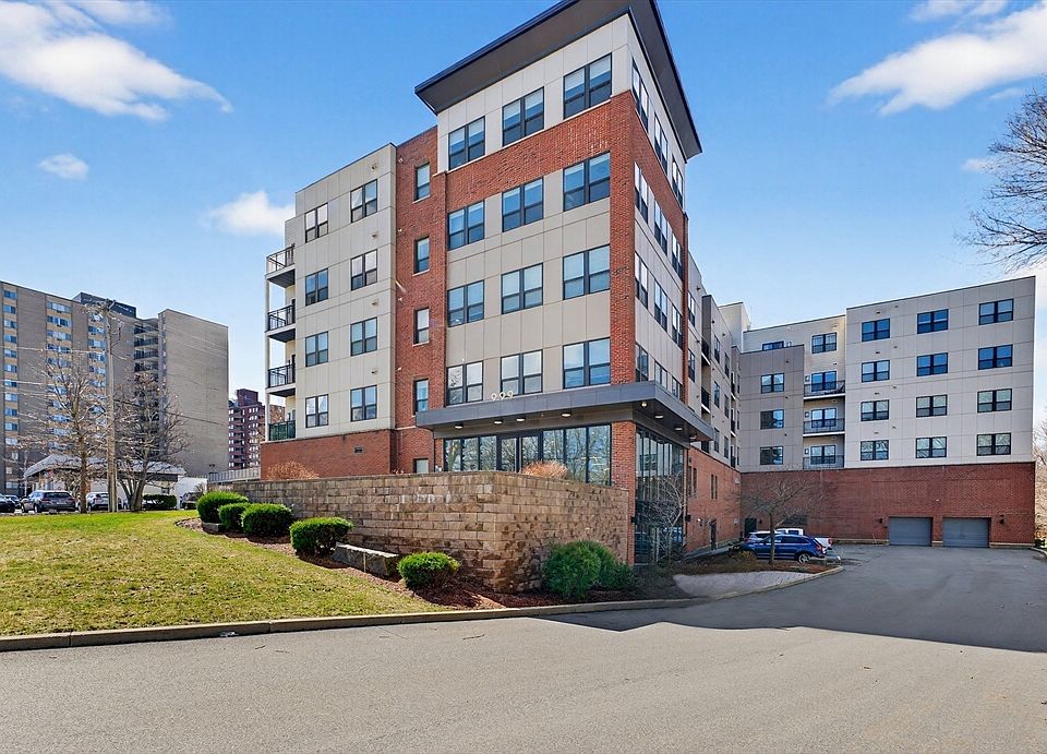 1st image of 999 Hancock St Unit 402