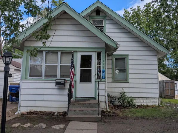 2082 Manitou Ave, Saint Paul, MN 55119