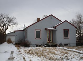 217 Park Ave E, Watford City, ND 58854