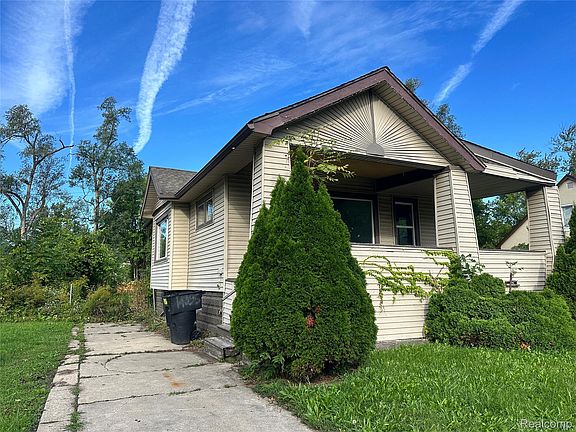 3rd image of 11741 Littlefield St