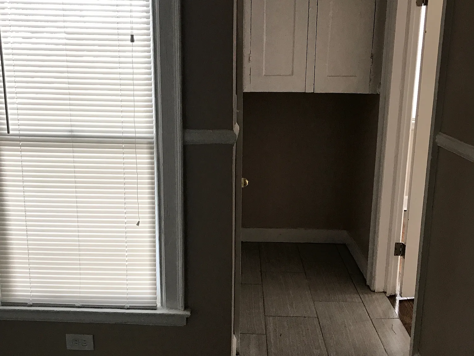 3235 W Grand St — Photo 4