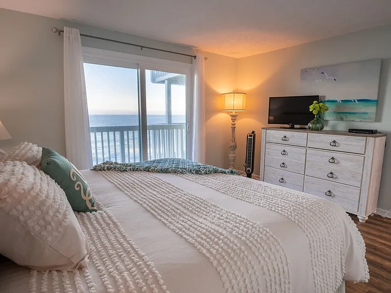 2105 Surfrider Ct — Photo 14
