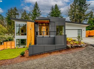 3324 SW Luradel St, Portland, OR 97219