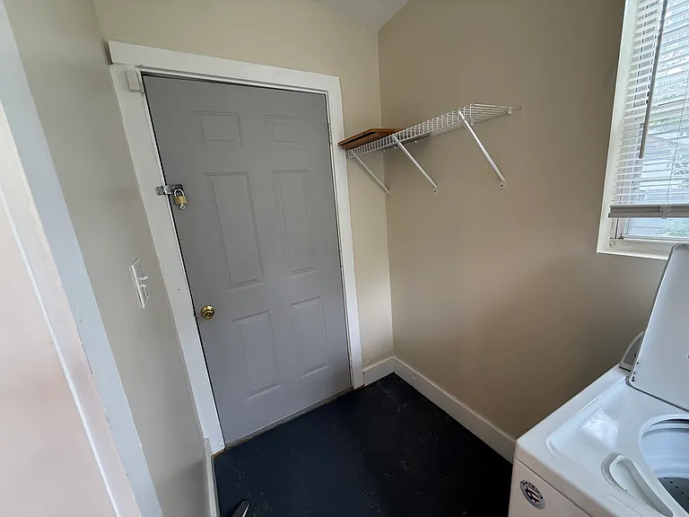 209 Claire St — Photo 20
