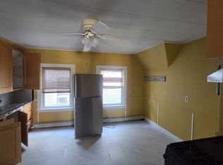 85 Maynard St Floor 3, Pawtucket, RI 02860