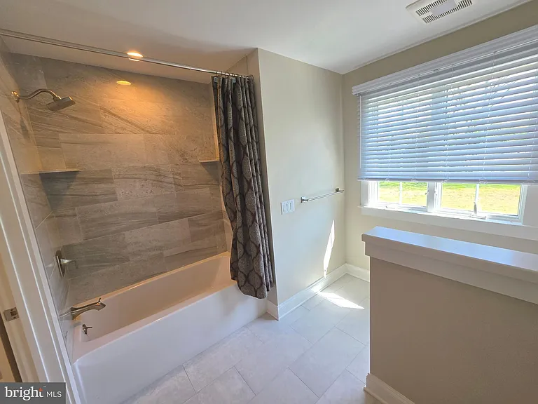 94 Wolf Creek Cir — Photo 41