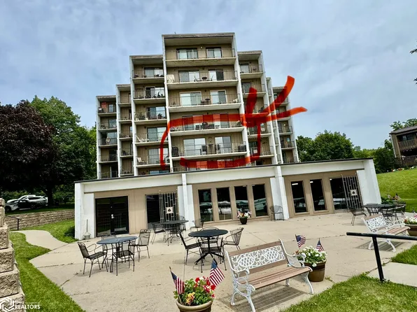 2700 N Shore Dr Unit 303, Clear Lake, IA 50428