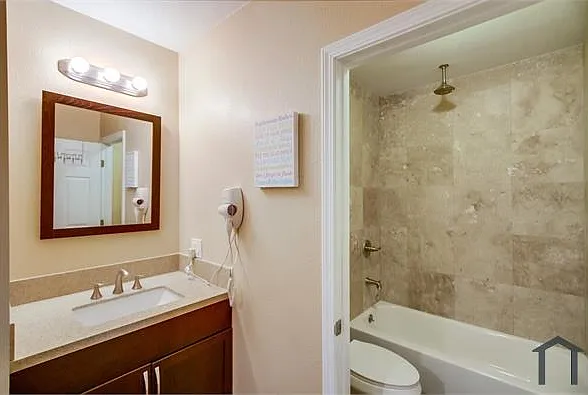 2483 J St — Photo 26