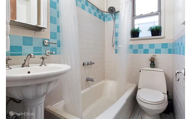 Sold by Douglas Elliman | media 16