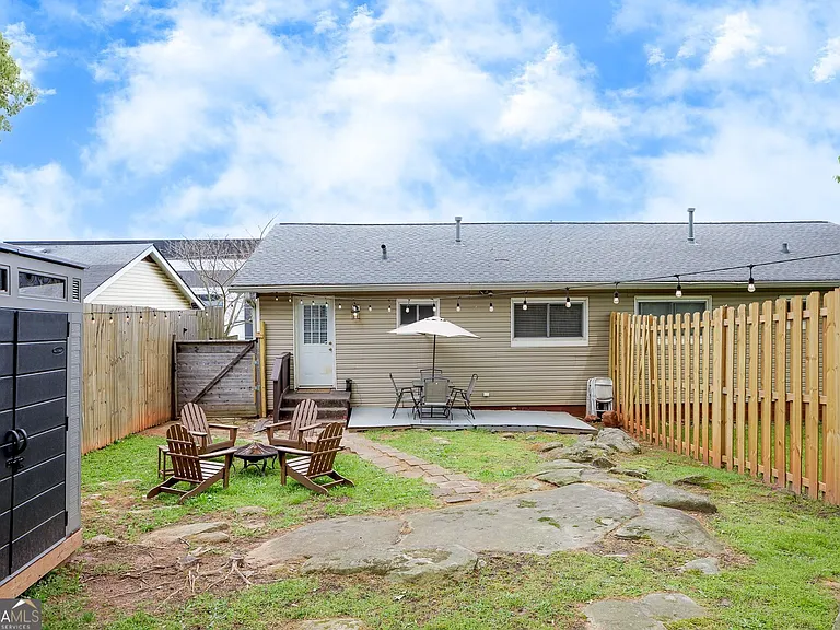1040 Herndon St NW #B — Photo 31