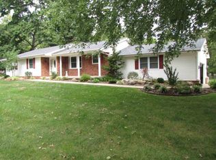 28 E Lake Inwood Dr, Princeton, IN 47670
