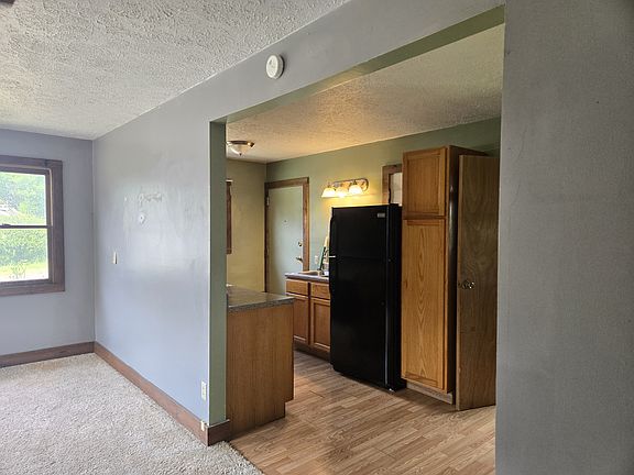 2nd image of 10034 Hillwood Dr #1
