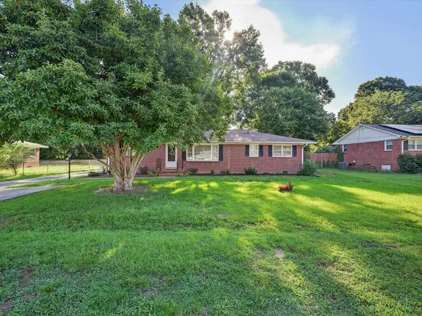 106 Keloy St, Spartanburg, SC 29301