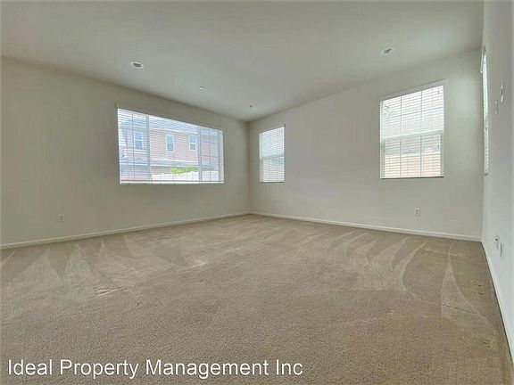 2nd image of 8820 Kings Canyon St