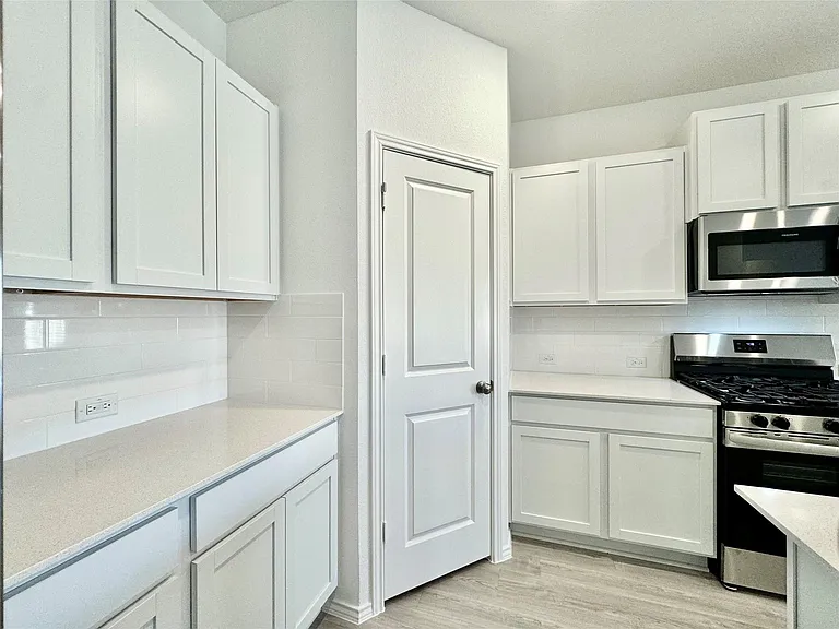 1316 Acorn Oak Dr — Photo 21