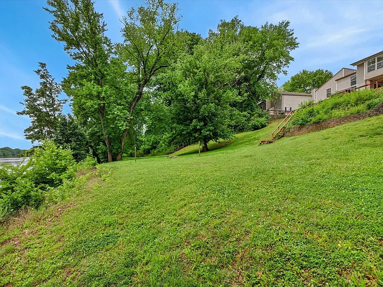 921 Kingsbury Dr #C — Photo 28