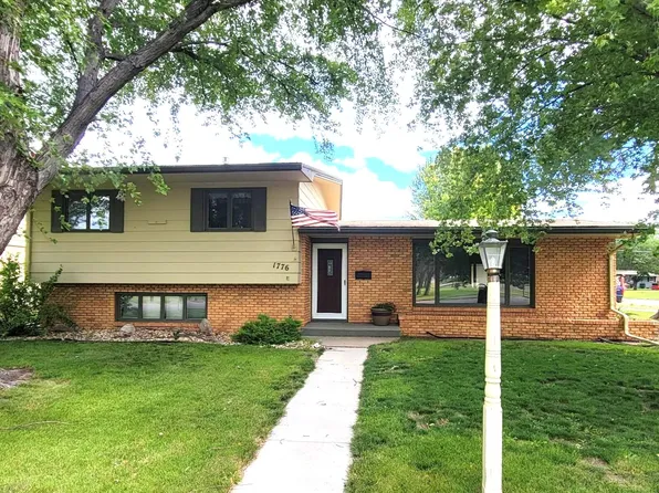 1776 Idaho Ave SE, Huron, SD 57350