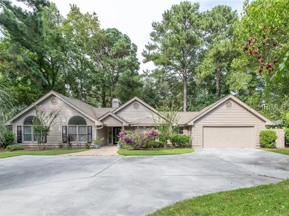 4 Flying King Ct, Hilton Head Island, SC 29926
