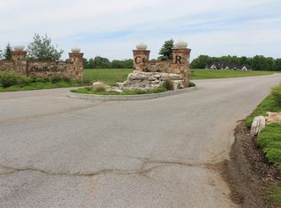 501 Castle Rock Bend Dr, O'Fallon, MO 63366