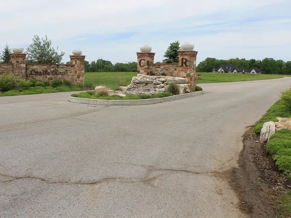 501 Castle Rock Bend Dr, O'Fallon, MO 63366