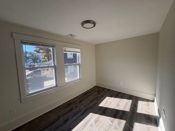 72 Centennial Ave #2