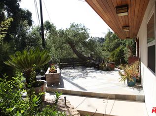 10207 Seabury Ln, Los Angeles, CA 90077