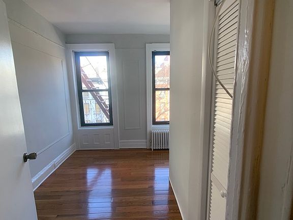 3rd image of 334 E 65th St #12A