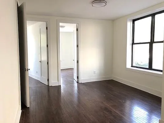 Rented by Lang Realty LLC | media 3