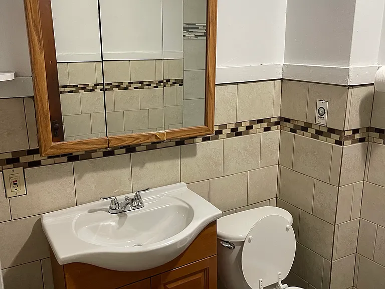 2114 Carmel Ave #2 — Photo 5