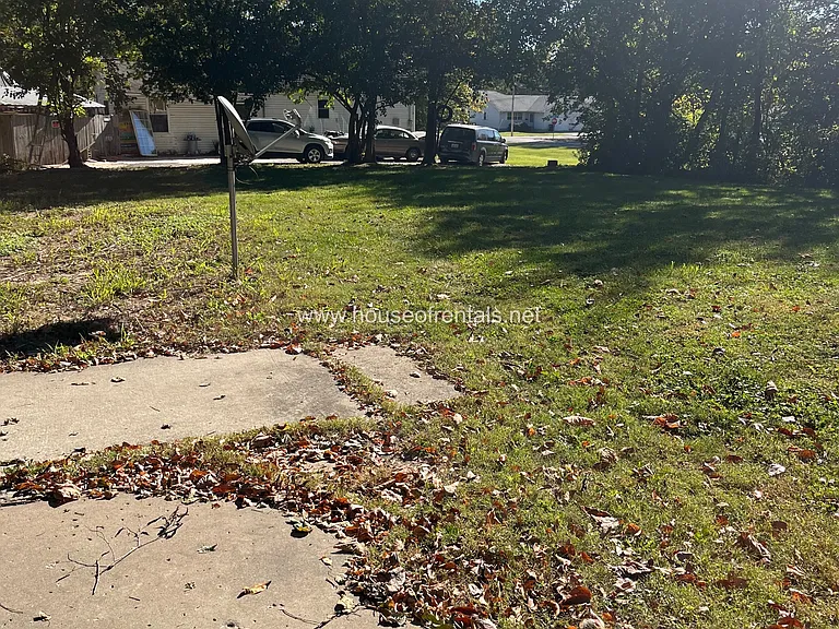 705 N Garfield St — Photo 11