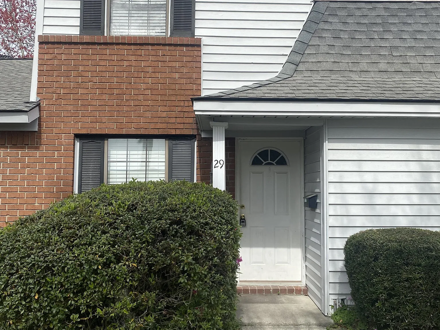 29 Knollwood Circle - 1 — Photo 1