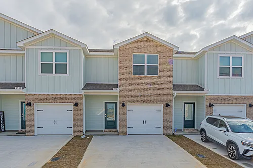 2547 Cliff Hollow Cir Photo 1