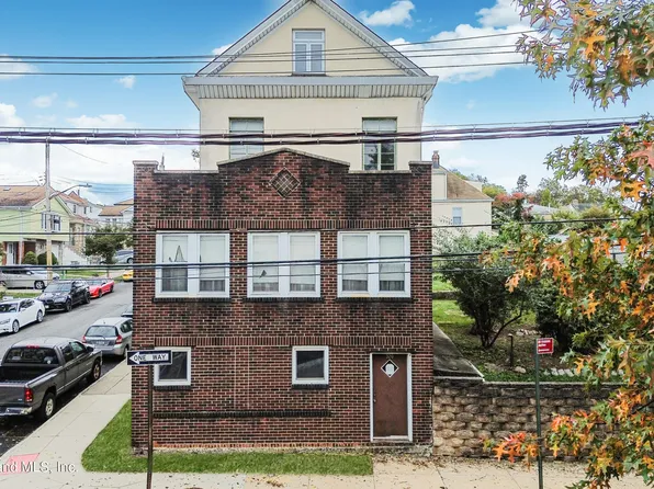 320 Clifton Ave, Staten Island, NY 10305